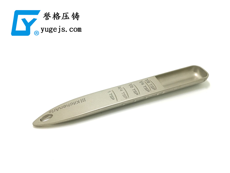 鋅合金壓鑄原料熔煉的注意事項 鋅合金壓鑄原料熔煉的注意事項